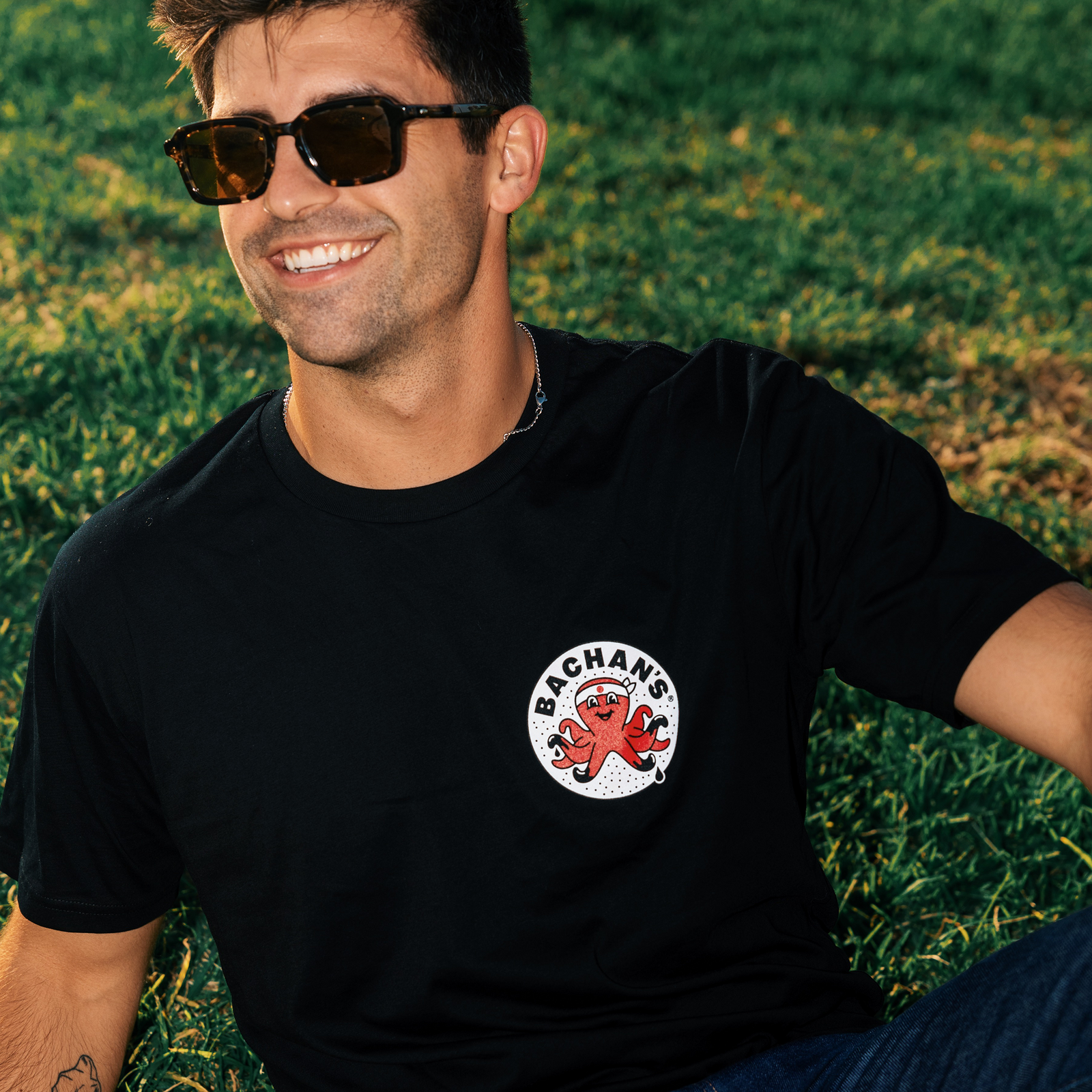 Knuckles Tee V5